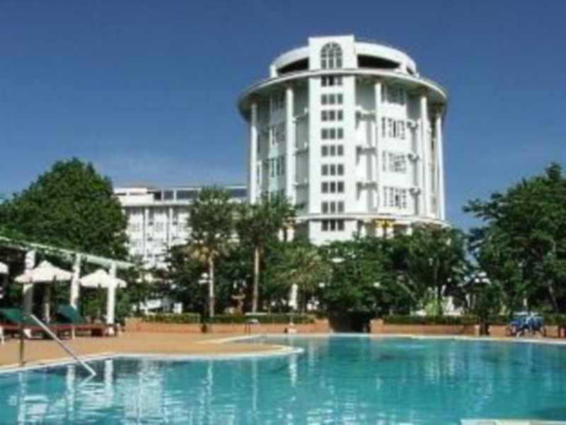 Hermitage Hotel Korat-Sha Накхонратчасима Экстерьер фото