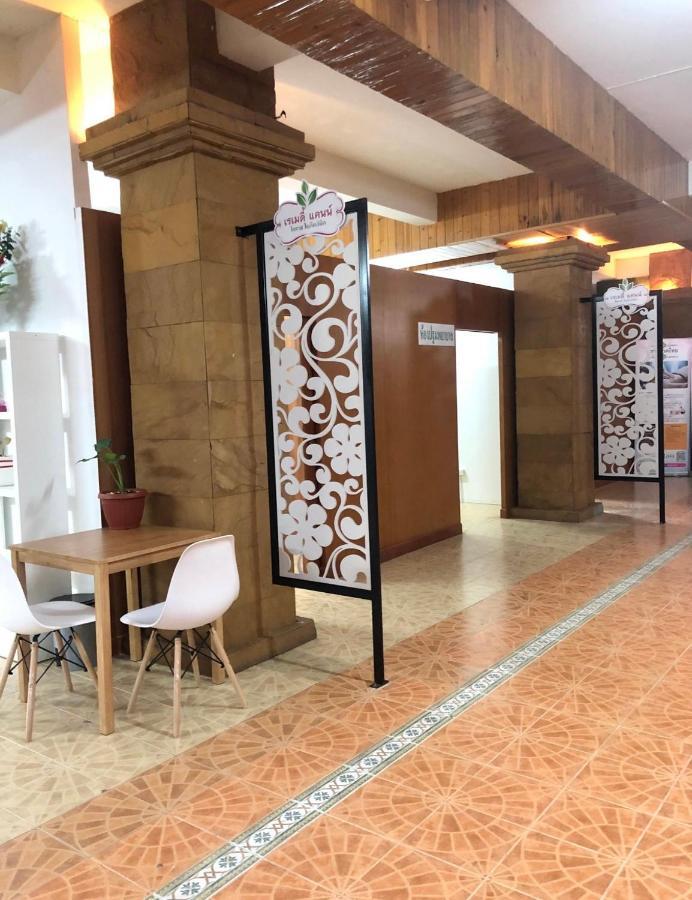 Hermitage Hotel Korat-Sha Накхонратчасима Экстерьер фото